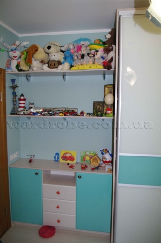 Окончание шкафа-купе в детской
